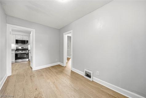 4541 Emerson Road South Euclid OH 44121
