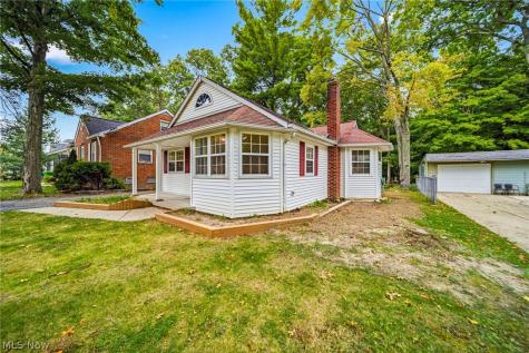 4541 Emerson Road South Euclid OH 44121