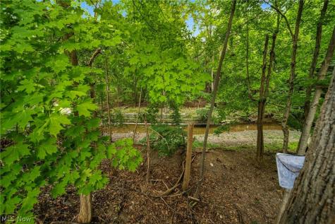 4541 Emerson Road South Euclid OH 44121