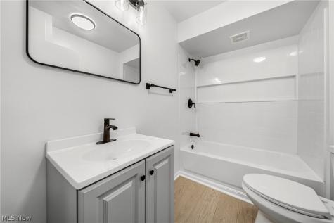 4541 Emerson Road South Euclid OH 44121