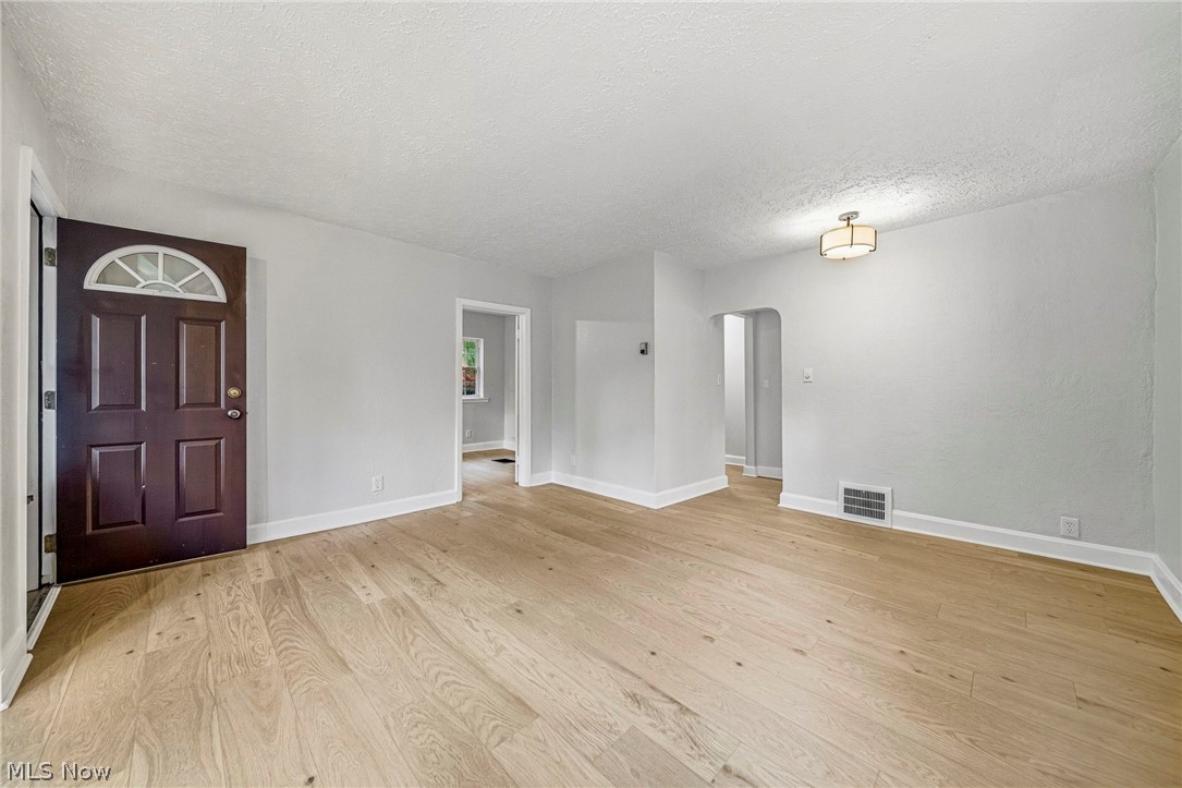 4541 Emerson Road South Euclid OH 44121