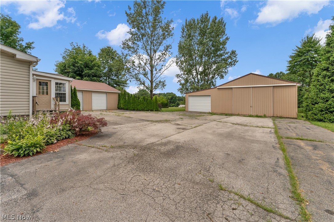 13254 Unity Road New Springfield OH 44443