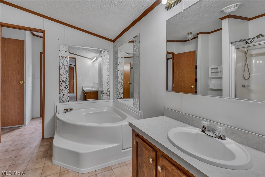 13254 Unity Road New Springfield OH 44443