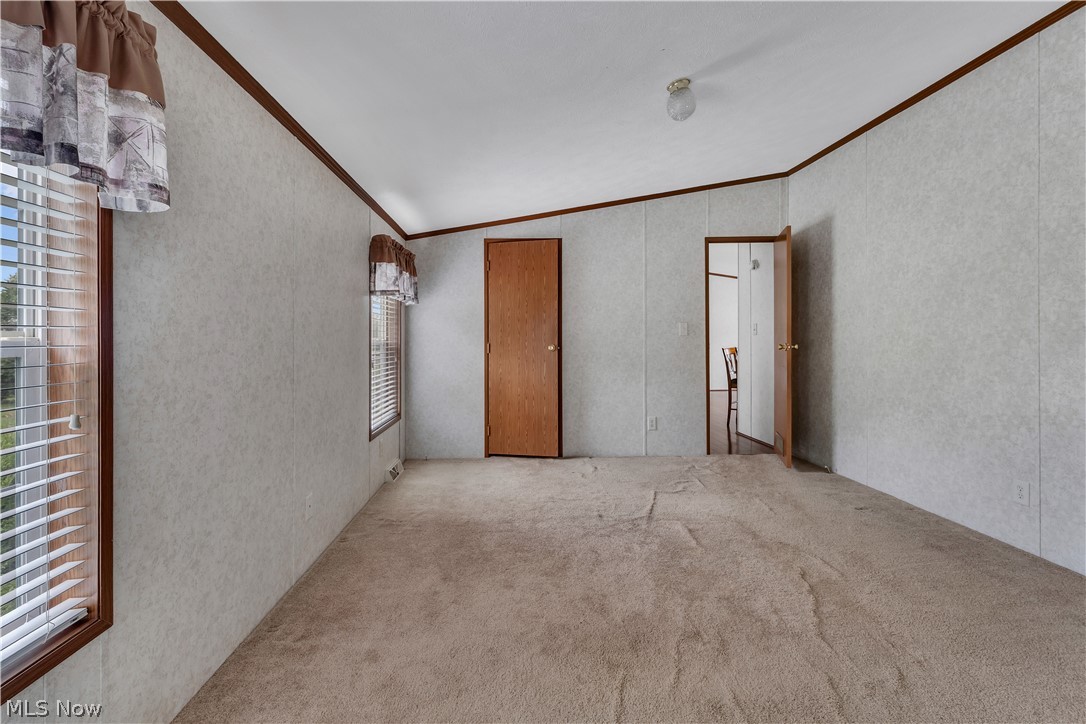 13254 Unity Road New Springfield OH 44443