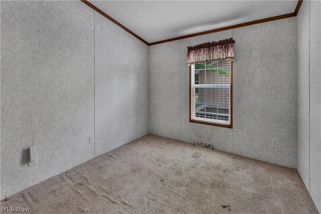 13254 Unity Road New Springfield OH 44443