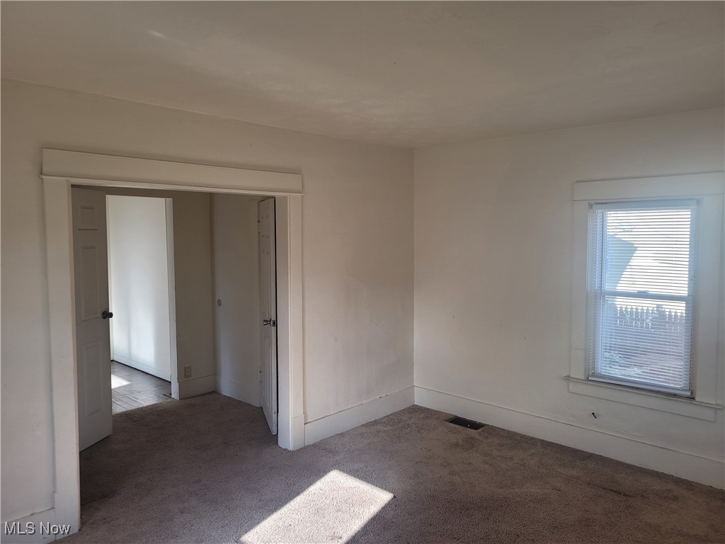447 8th Street Struthers OH 44471