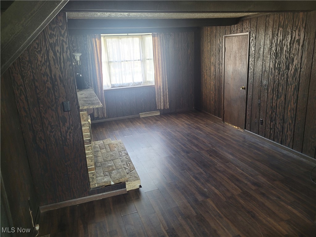 447 8th Street Struthers OH 44471