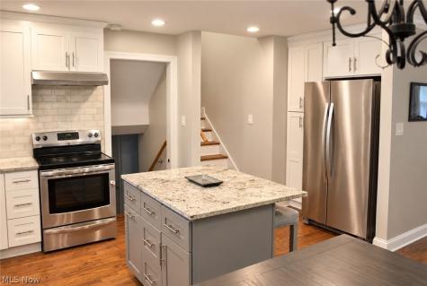 6254 Colebrook Road Parma Heights OH 44130