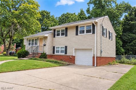 6254 Colebrook Road Parma Heights OH 44130