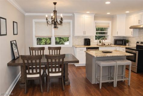 6254 Colebrook Road Parma Heights OH 44130