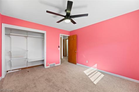 8470 Shadyview Avenue NW Clinton OH 44216