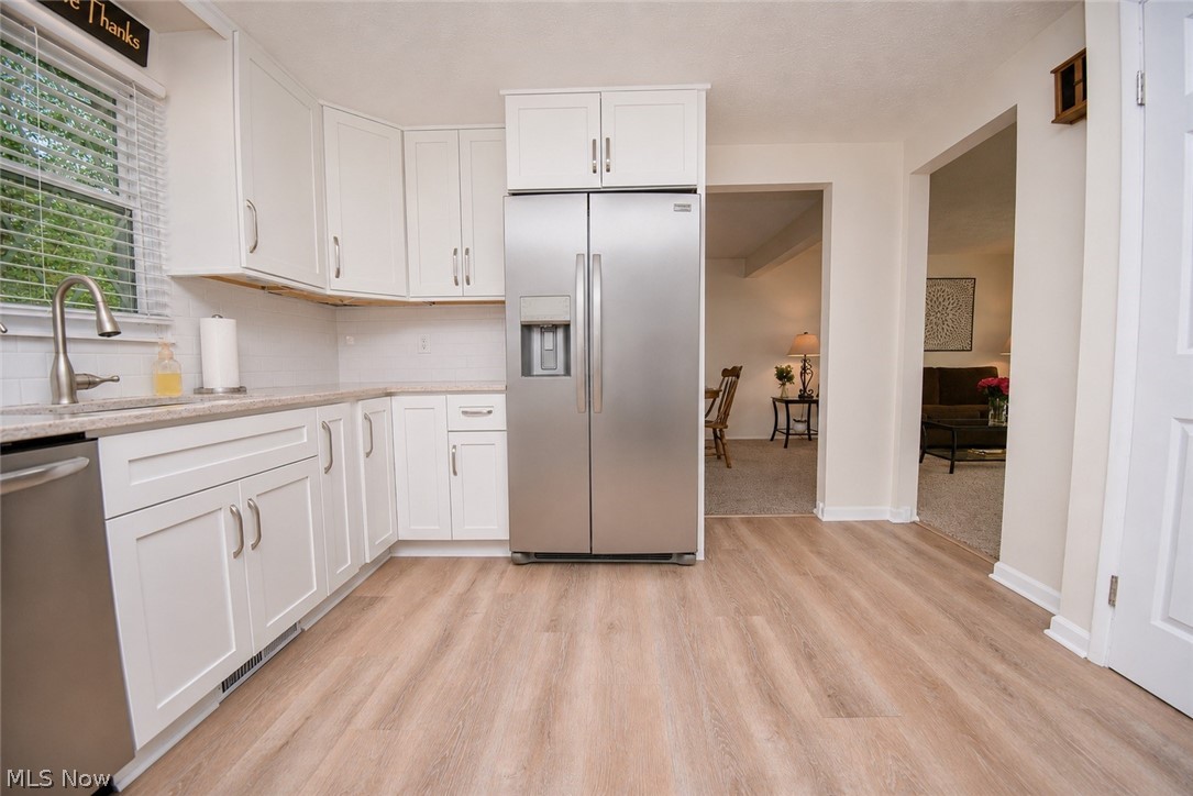 1674 Cloverview Drive Green OH 44685
