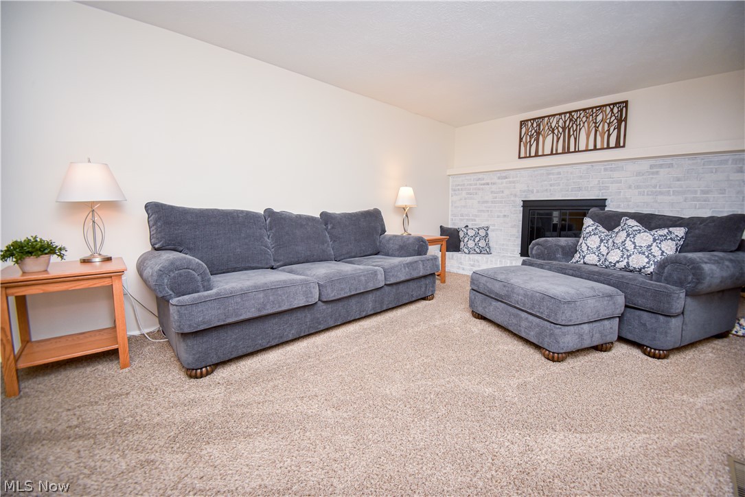 1674 Cloverview Drive Green OH 44685