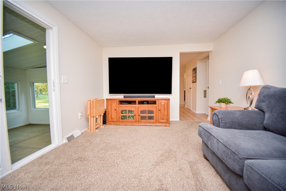 1674 Cloverview Drive Green OH 44685