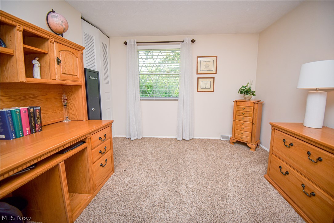 1674 Cloverview Drive Green OH 44685