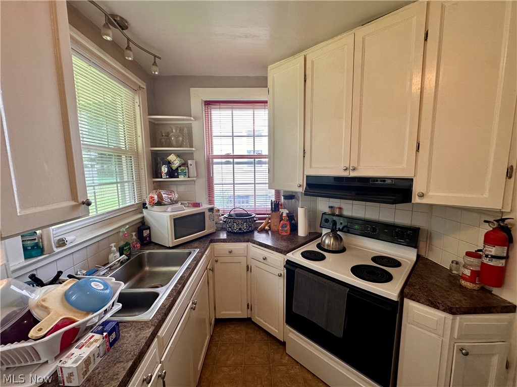 466 Watson Street Akron OH 44305