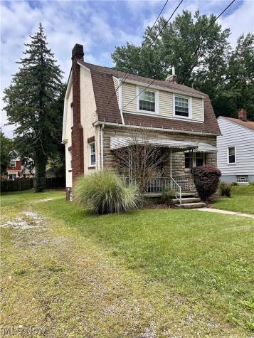 466 Watson Street Akron OH 44305