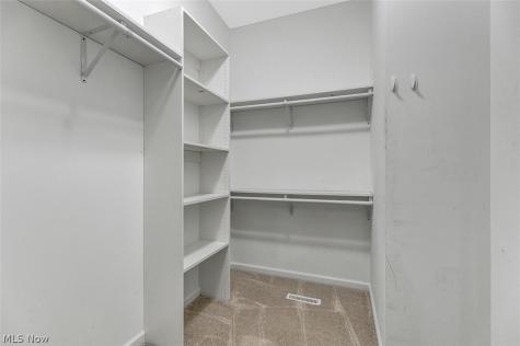 38155 Highgate Bluff Lane Willoughby OH 44094