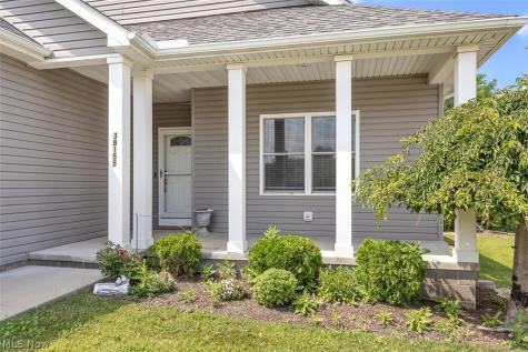 38155 Highgate Bluff Lane Willoughby OH 44094