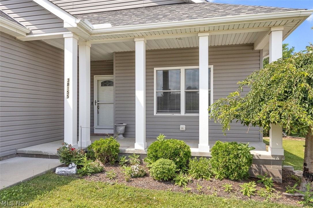 38155 Highgate Bluff Lane Willoughby OH 44094