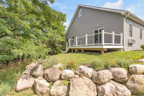 38155 Highgate Bluff Lane Willoughby OH 44094