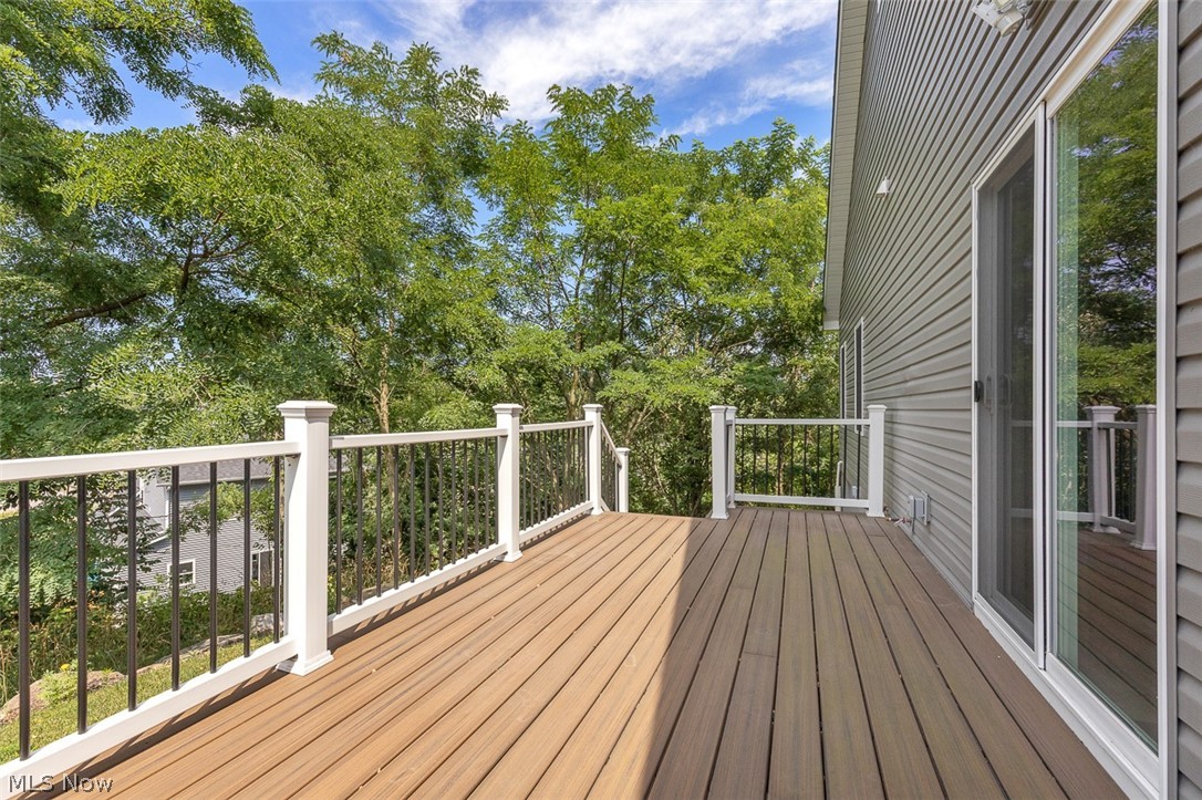 38155 Highgate Bluff Lane Willoughby OH 44094