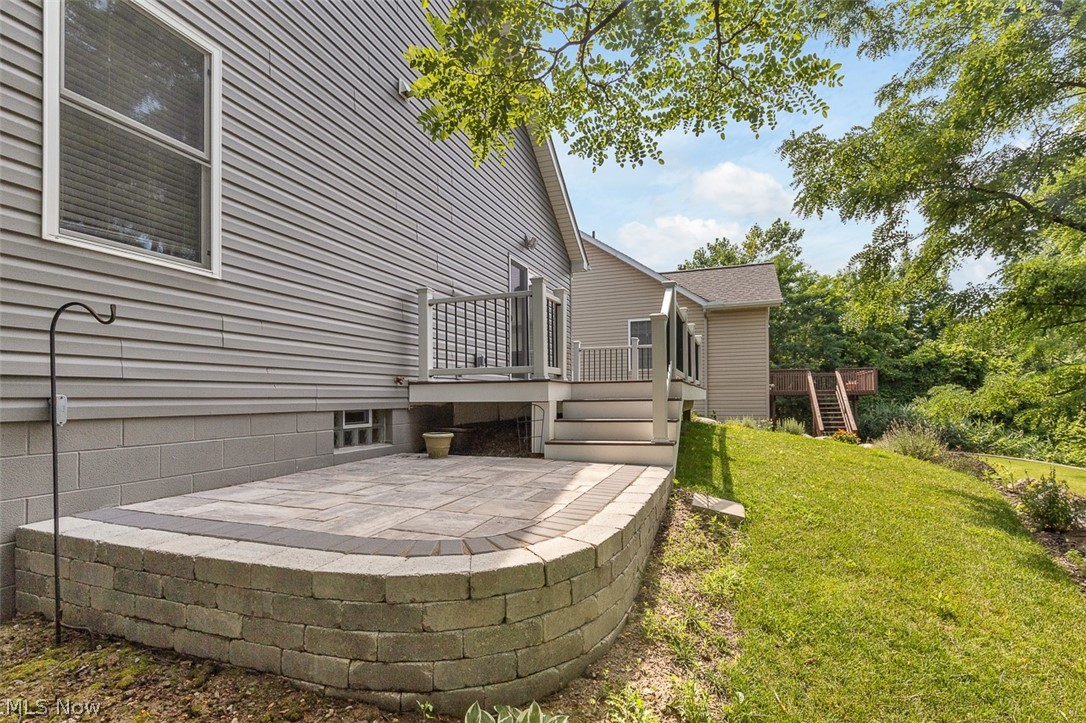 38155 Highgate Bluff Lane Willoughby OH 44094