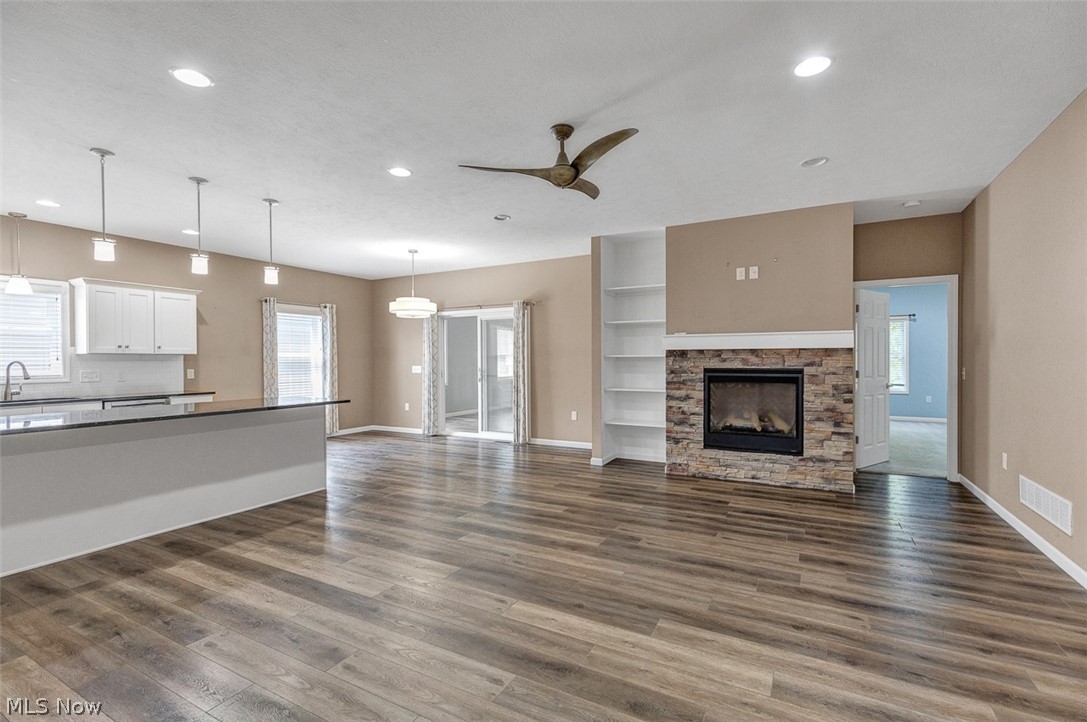 38155 Highgate Bluff Lane Willoughby OH 44094