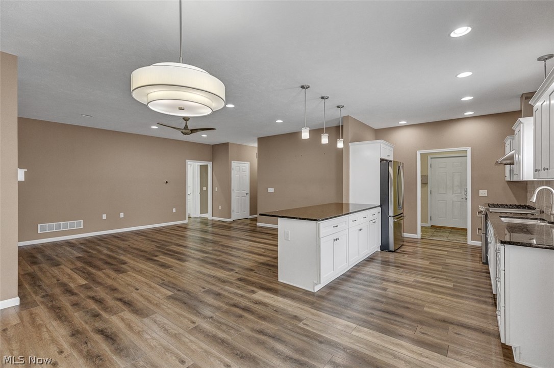 38155 Highgate Bluff Lane Willoughby OH 44094