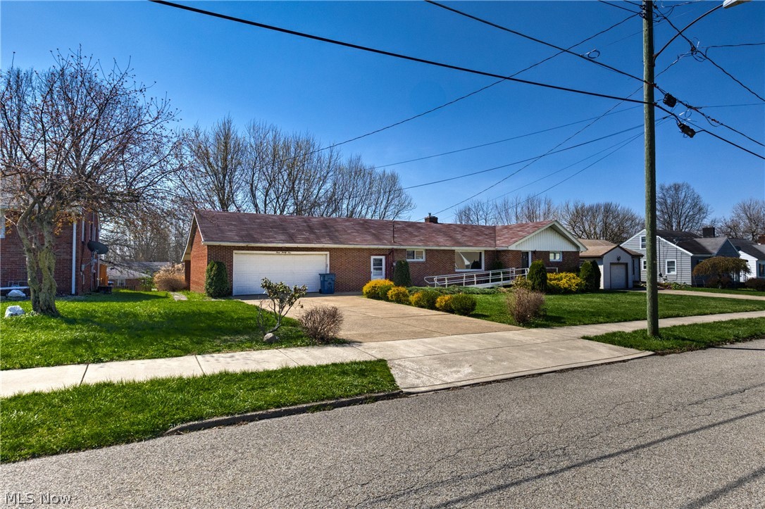321 Porter Avenue Campbell OH 44405