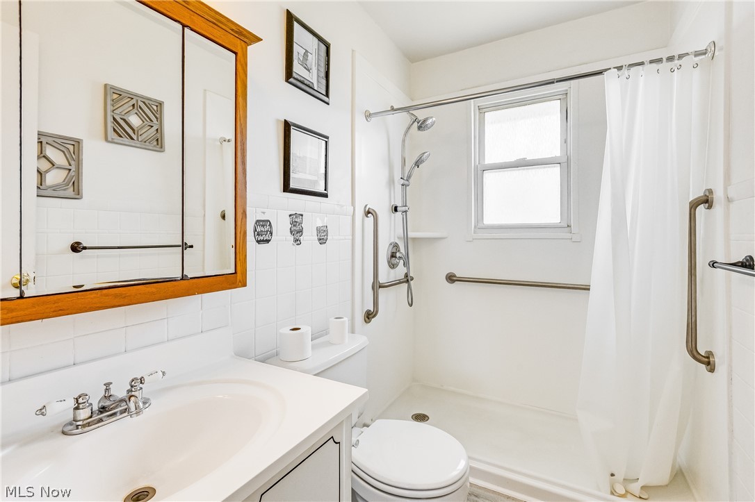 321 Porter Avenue Campbell OH 44405