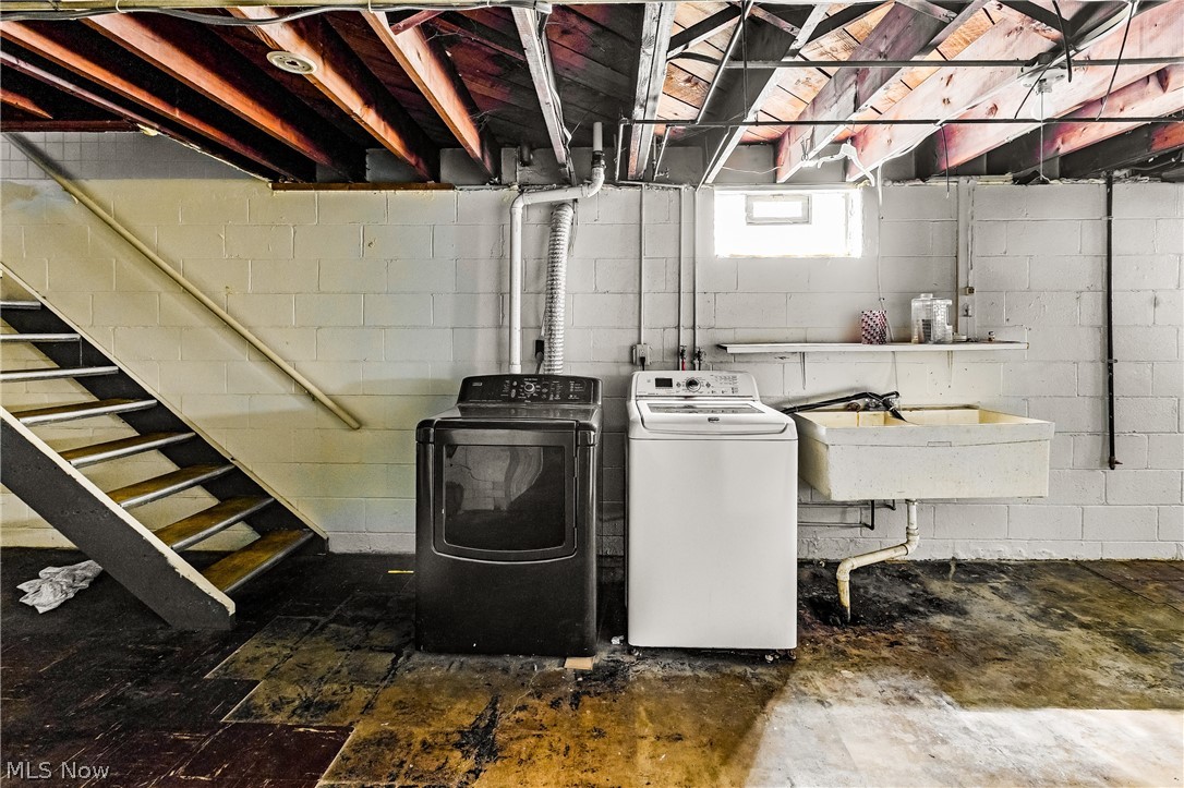 321 Porter Avenue Campbell OH 44405