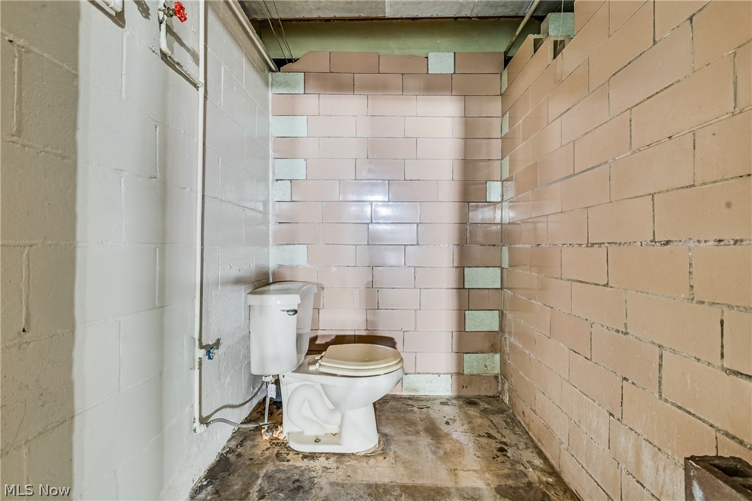 321 Porter Avenue Campbell OH 44405