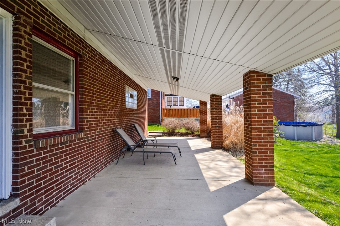 321 Porter Avenue Campbell OH 44405