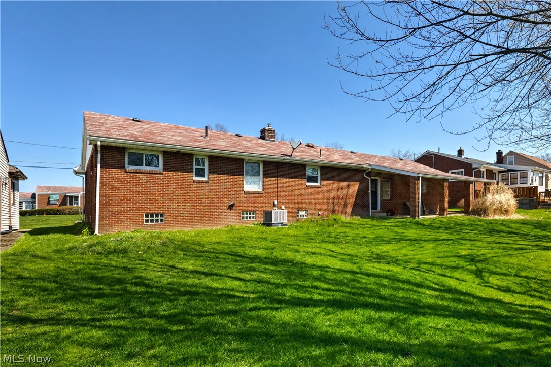 321 Porter Avenue Campbell OH 44405