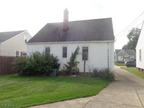 5814 Forest Avenue Parma OH 44129
