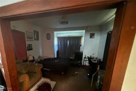 178 E Ravenwood Avenue Youngstown OH 44507