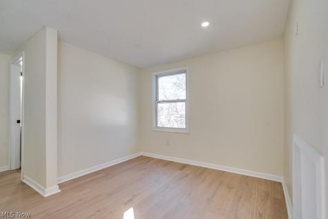 4455 W 56th Street Cleveland OH 44144