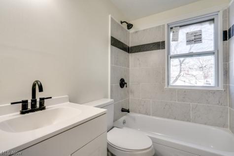4455 W 56th Street Cleveland OH 44144