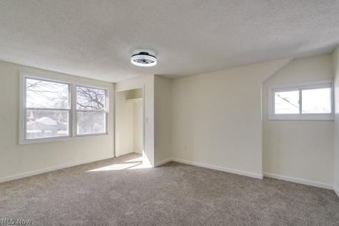 4455 W 56th Street Cleveland OH 44144