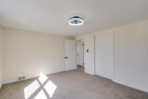 4455 W 56th Street Cleveland OH 44144