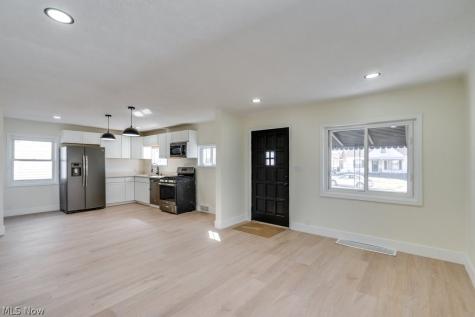 4455 W 56th Street Cleveland OH 44144