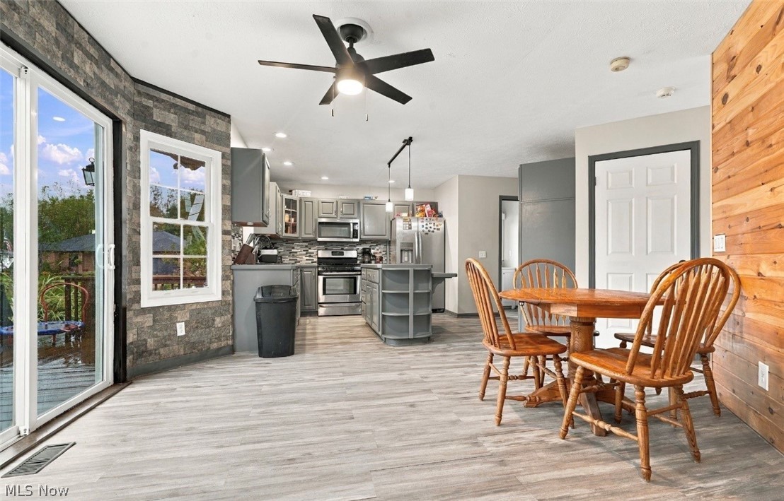 701 Glencarlyn Avenue Louisville OH 44641