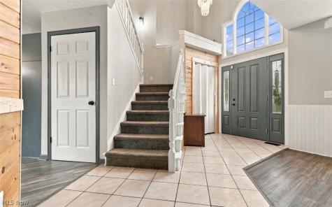 701 Glencarlyn Avenue Louisville OH 44641
