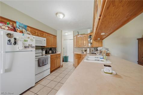 1038 Hampton Drive Macedonia OH 44056