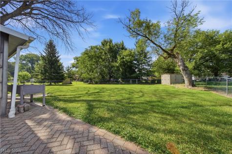 1038 Hampton Drive Macedonia OH 44056