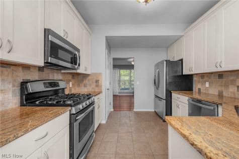 36136 Astoria Way Avon OH 44011