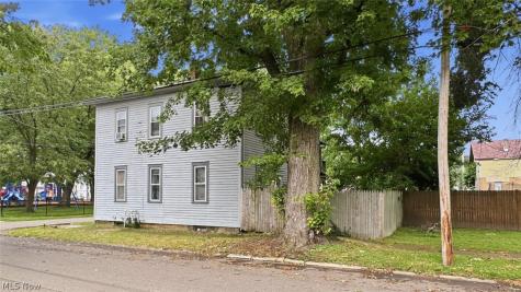 820 Parkview Street NE Massillon OH 44646
