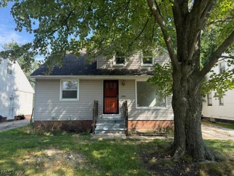 3949 Jo Ann Drive Cleveland OH 44122