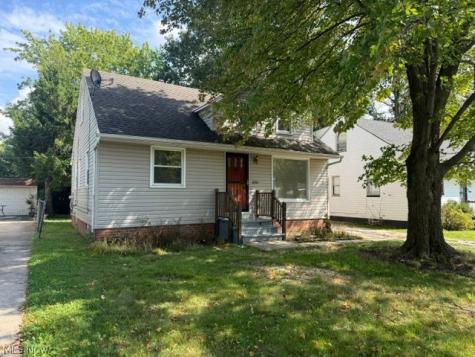 3949 Jo Ann Drive Cleveland OH 44122